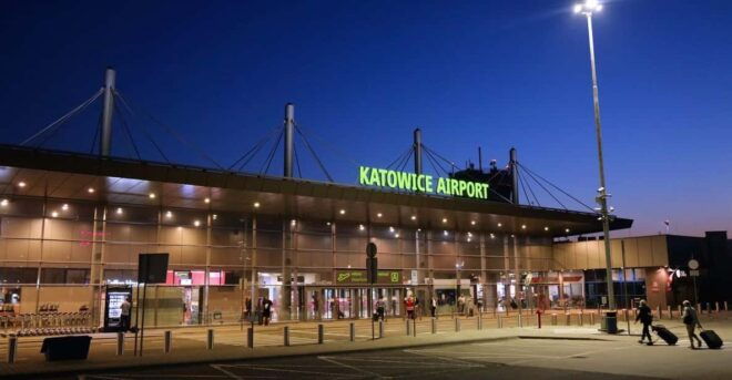 Private Transfer From Katowice Pyrzowice Airport to Krakow - Pickup and Driver Details