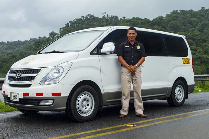 Private Transfer From La Fortuna to Manuel Antonio From 1 to 6 Passengers - Service Overview