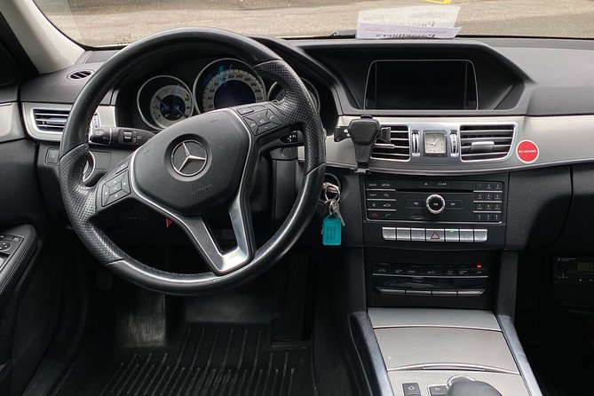 Private Transfer From Lauterbrunnen to Zurich Airport - Duration and Pickup Offered