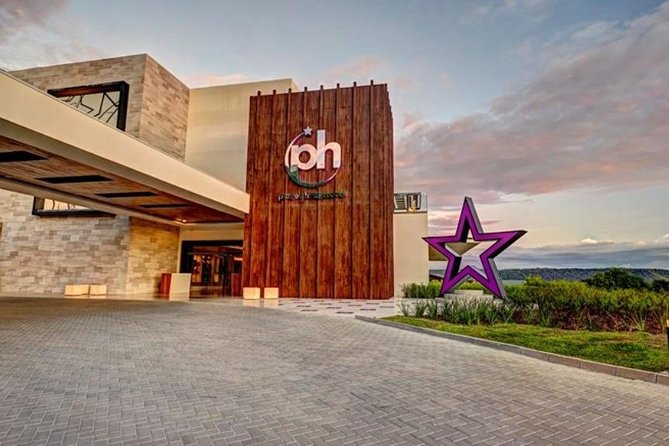 Private Transfer From Liberia Airport To Planet Hollywood Costa Rica - Meeting and Pickup