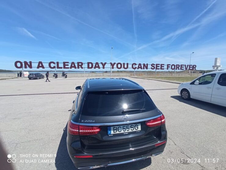 Private Transfer From Lisbon to Porto - Vehicle and Driver Credentials