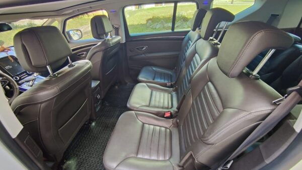 Private Transfer From Lisbon to Sintra - Child Seat Availability