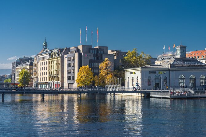 Private Transfer From Lyon To Geneva, 2 Hour Stop in Chambery - Group Size and Pricing Considerations