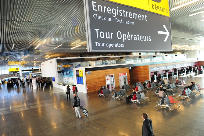 Private Transfer From Marseille Airport to Avignon - Safety Measures for Passengers