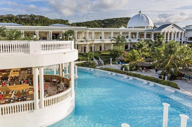 Private Transfer from MBJ Airport to Grand Palladium Hotel - Booking and Flexibility