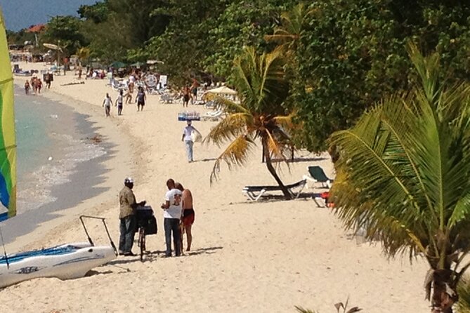 Private Transfer From Montego Bay Airport to Negril (Round Trip) - Meeting and Pickup Process