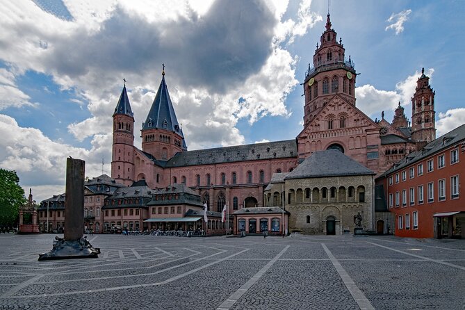 Private Transfer From Munich to Mainz With a 2 Hour Stop - Meeting and Pickup