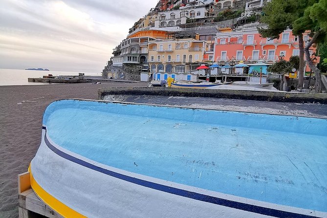 Private Transfer From Naples to All Over Amalfi Coast With Stop in Pompeii - Vehicle Amenities