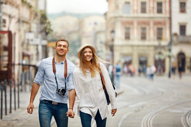 Private Transfer From Nuremberg to Frankfurt With 2h of Sightseeing - Booking Process