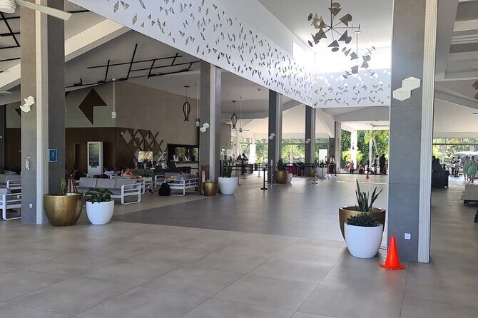 Private Transfer From or To Airport to Rui Ochi Rios - Good To Know