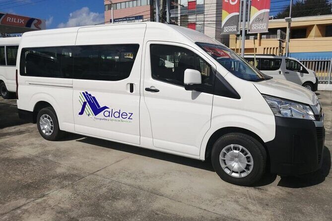 Private Transfer From or to Punta Cana Airport to hotels in Bávaro - The Journey: What to Expect