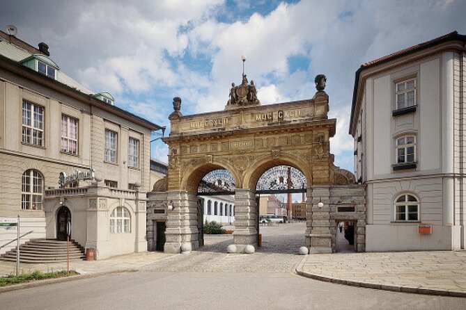 Private Transfer From Pilsen(Plzen) to Prague - Accessibility and Location