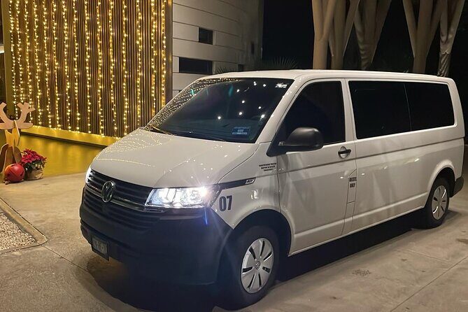 Private Transfer from Playa del Carmen to Cancun Airport  Safe - Comfortable and Personalized: Private Transfer from Playa del Carmen to Cancun Airport