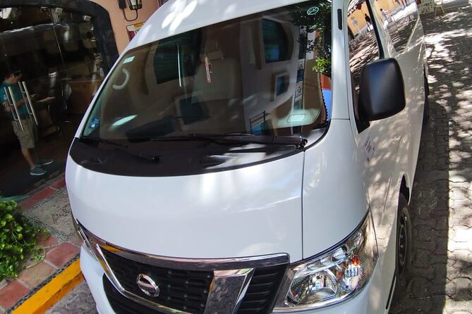 Private Transfer From Playa Del Carmen to Cancun International Airport - Common Questions