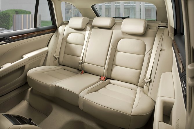 Private Transfer From Prague Airport to Prague City Hotels 1 - 3 Pax - Meeting Point and Start Time