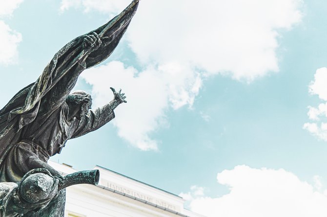 Private Transfer From Prague to Budapest With a Sightseeing Stop in Bratislava - Accessibility and Comfort