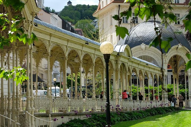 Private Transfer From Prague to Karlovy Vary, English-Speaking Driver - Cancellation Policy