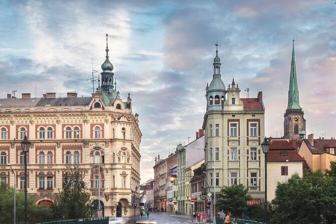 Private Transfer From Prague to Pilsen(Plzen) - Vehicle Features