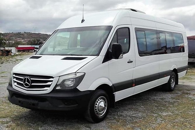 Private Transfer From Punta Cana and Bavaro to Las Americas Inter. Airport - Inclusions and Meeting/Pickup