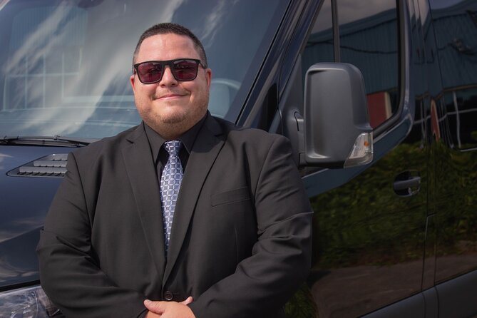 Private Transfer From Quebec City to YQB Airport - Air-conditioned Vehicle