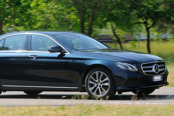 Private Transfer From Rome City Centre to Rome Airports - Pickup and Drop-off Information