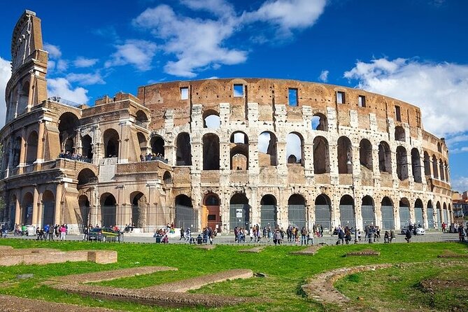 Private Transfer From Rome City to Fiumicino Airport - Pricing and Booking Details