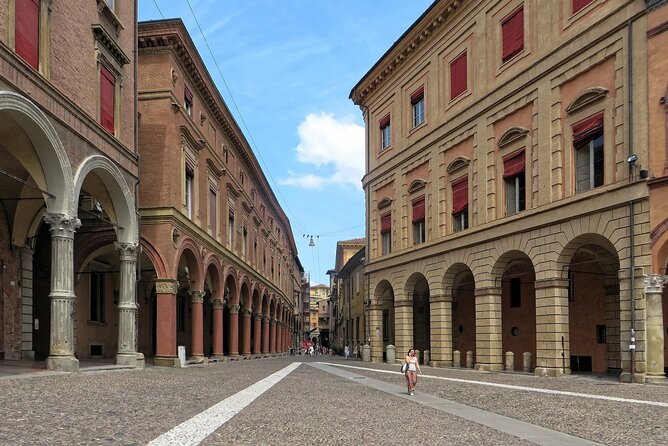 Private Transfer From Rome to Bologna With 2 Hours Sightseeing - Trip Details and Accessibility Information
