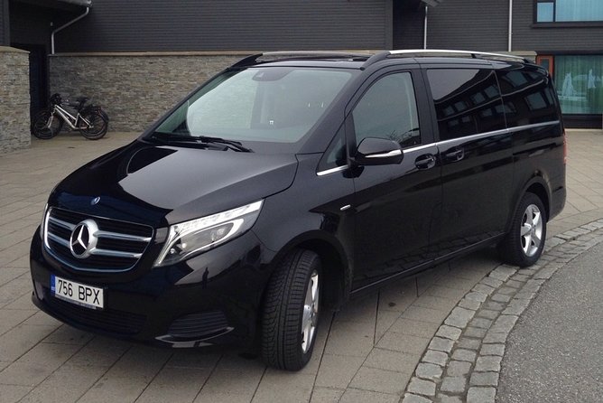 Private Transfer From Rovaniemi to Levi - Date and Traveler Information