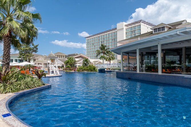 Private Transfer From Sangster Airport to Moon Palace Resort - Pricing and Booking Details