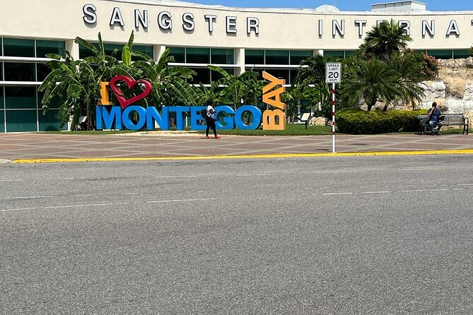 Private Transfer From Sangster International Airport to Negril - Service Details