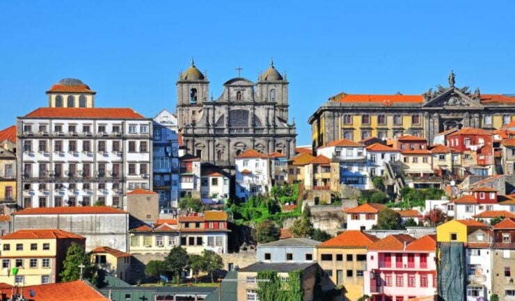 Private Transfer From Santiago De Compostela to Oporto - Service Details