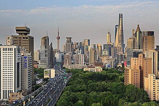 Private Transfer from Shanghai Hongqiao Railway Station to City Center - A Seamless Arrival Experience  