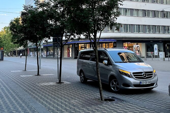 Private Transfer From Trieste to Venice Airport / Venice City - Common Questions