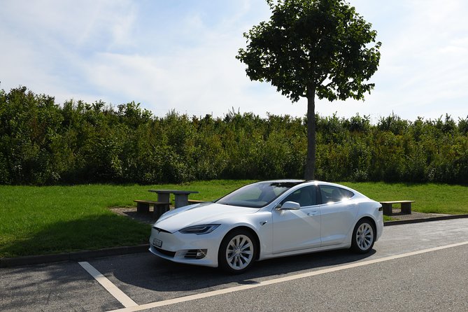 Private Transfer From Val-Disere, France to Geneva Airport - Meeting and Pickup