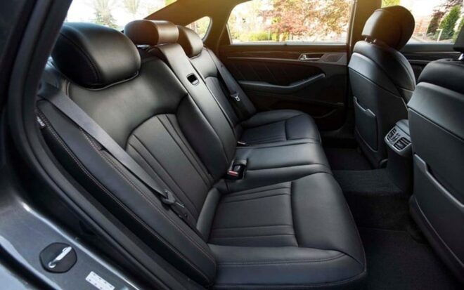 Private Transfer From YYZ Airport to Toronto Downtown Hotels - Chauffeur Assistance