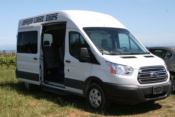 Private Transfer High Roof Van for Any Occasion - Availability of Infant Seats