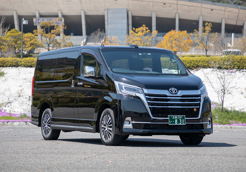 Private Transfer Hiroshima Airport - Timing, waiting, and the airport meeting