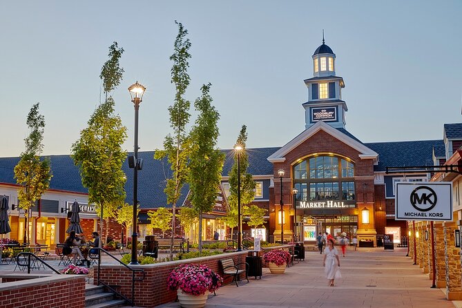 Private Transfer in Woodbury Commons Premium Outlets - Pricing and Booking Details