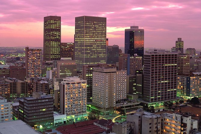 Private Transfer: Johannesburg to Tambo Airport JNB in Luxury Car - Participation Information and Group Size