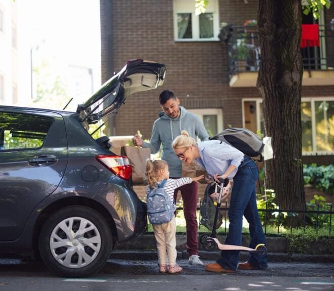 Private Transfer: KEF To/From Skarfabakki Cruise Terminal - Professional and Safe Drivers