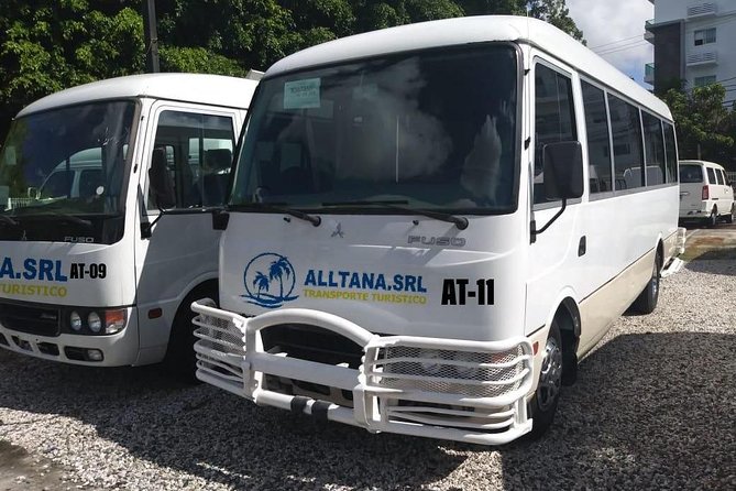 Private Transfer La Romana Area (9 to 20 Pax) Toyota Coaster (Price per Way) - Vehicle Capacity