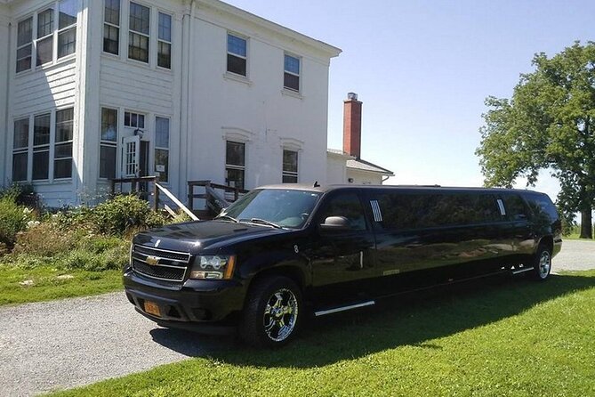 Private Transfer: LAS Vegas to LAS Airport by Luxury SUV or Limousine up to 8 P - Overview of the Service