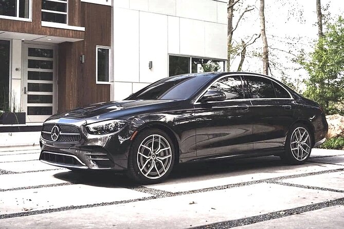 Private Transfer: Las Vegas to Las Vegas Airport LAS in Business Car - Pricing Information