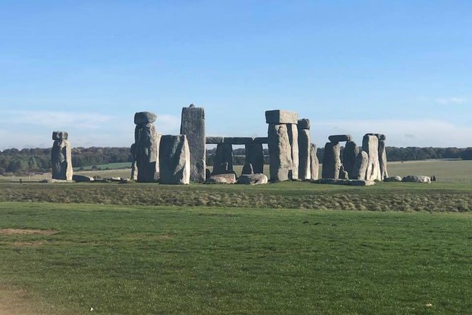 Private Transfer - London to / From Stonehenge - Pricing and Booking