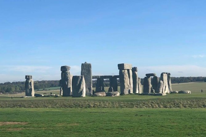 Private Transfer - London to / From Stonehenge - The Sum Up