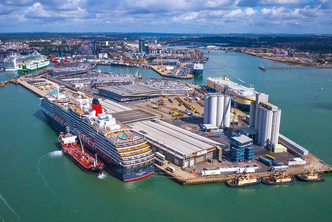 Private Transfer: London to Southampton Port by Business Car - Drop-off Point