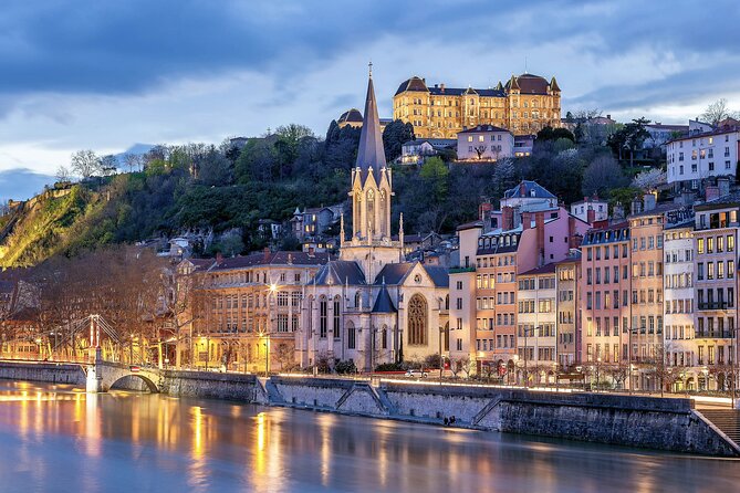 Private Transfer: Lyon City Center to Saint Exupéry Airport(LYS) - Pickup Information