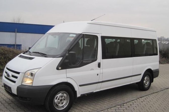 Private Transfer Minibus From Airport Barcelona to Salou - Accessibility and Recommendations