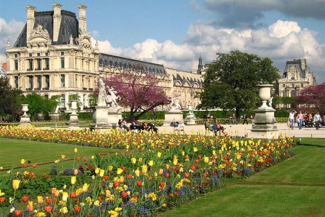 Private Transfer: Paris City to Paris Airport CDG in Business Car - Common Questions