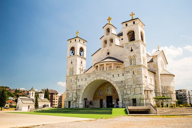 Private Transfer: Podgorica Airport TGD to Podgorica in Van - Pickup Point and Details